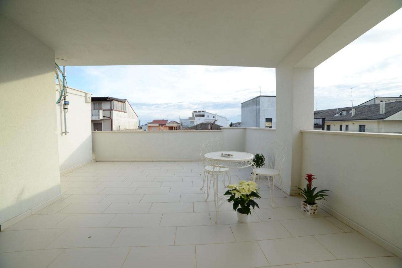 B&B Sant'Erasmo ซานเตราโม อิน คอลเล ภายนอก รูปภาพ