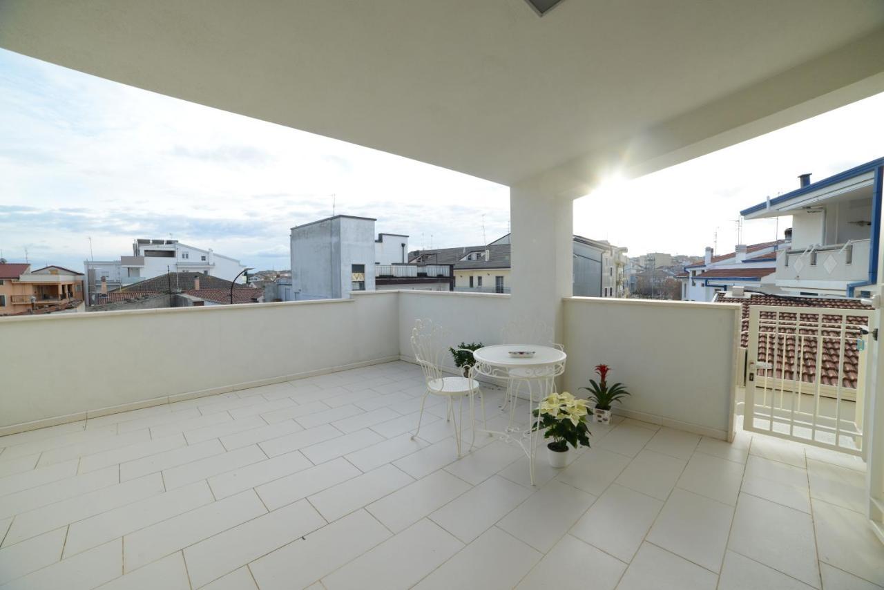 B&B Sant'Erasmo ซานเตราโม อิน คอลเล ภายนอก รูปภาพ
